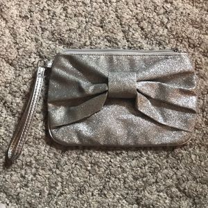 Formal clutch